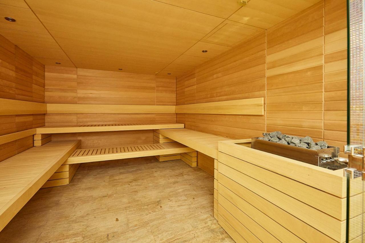 A Hoteli - Hotel Park Vrnjacka Banja Luaran gambar A modern Finnish sauna