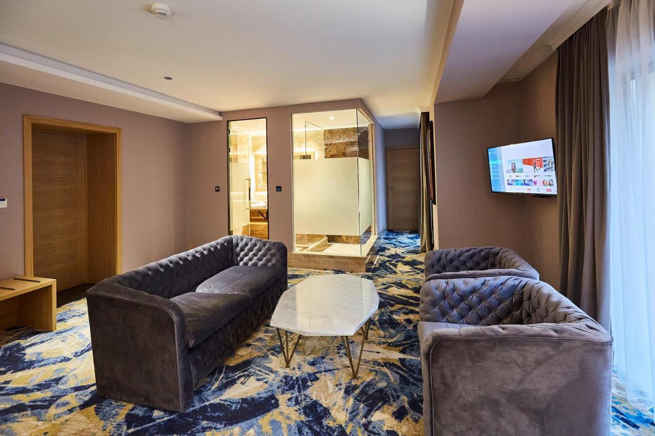 A Hoteli - Hotel Park Vrnjacka Banja Luaran gambar Suite
