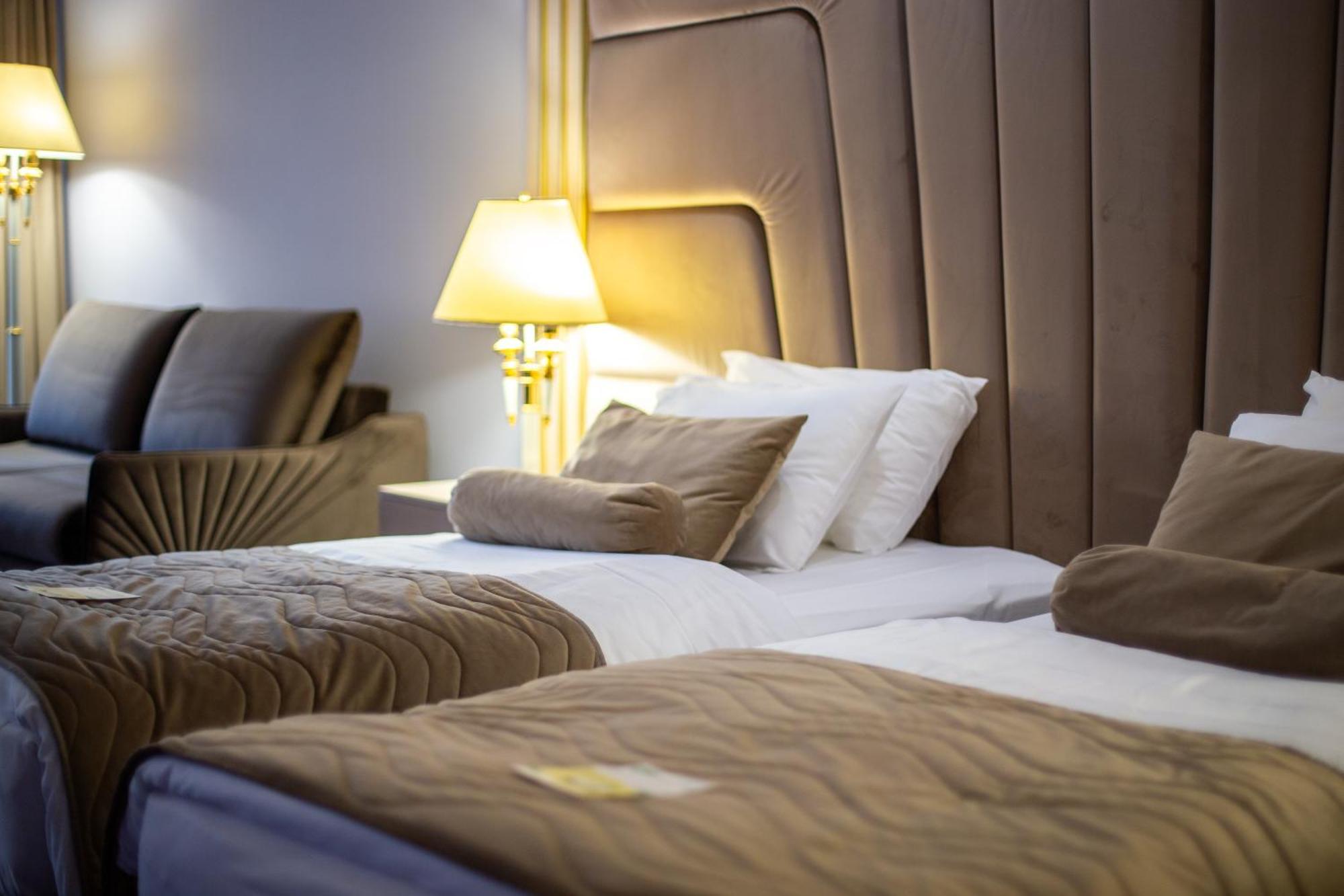 A Hoteli - Hotel Park Vrnjacka Banja Luaran gambar A bed