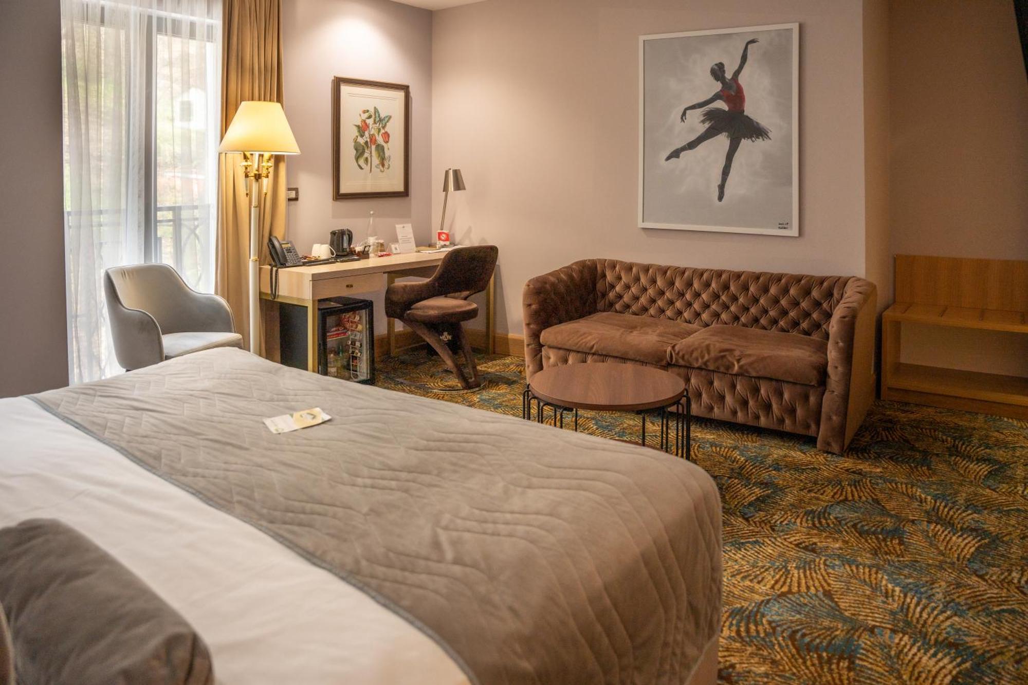 A Hoteli - Hotel Park Vrnjacka Banja Luaran gambar A room at the hotel